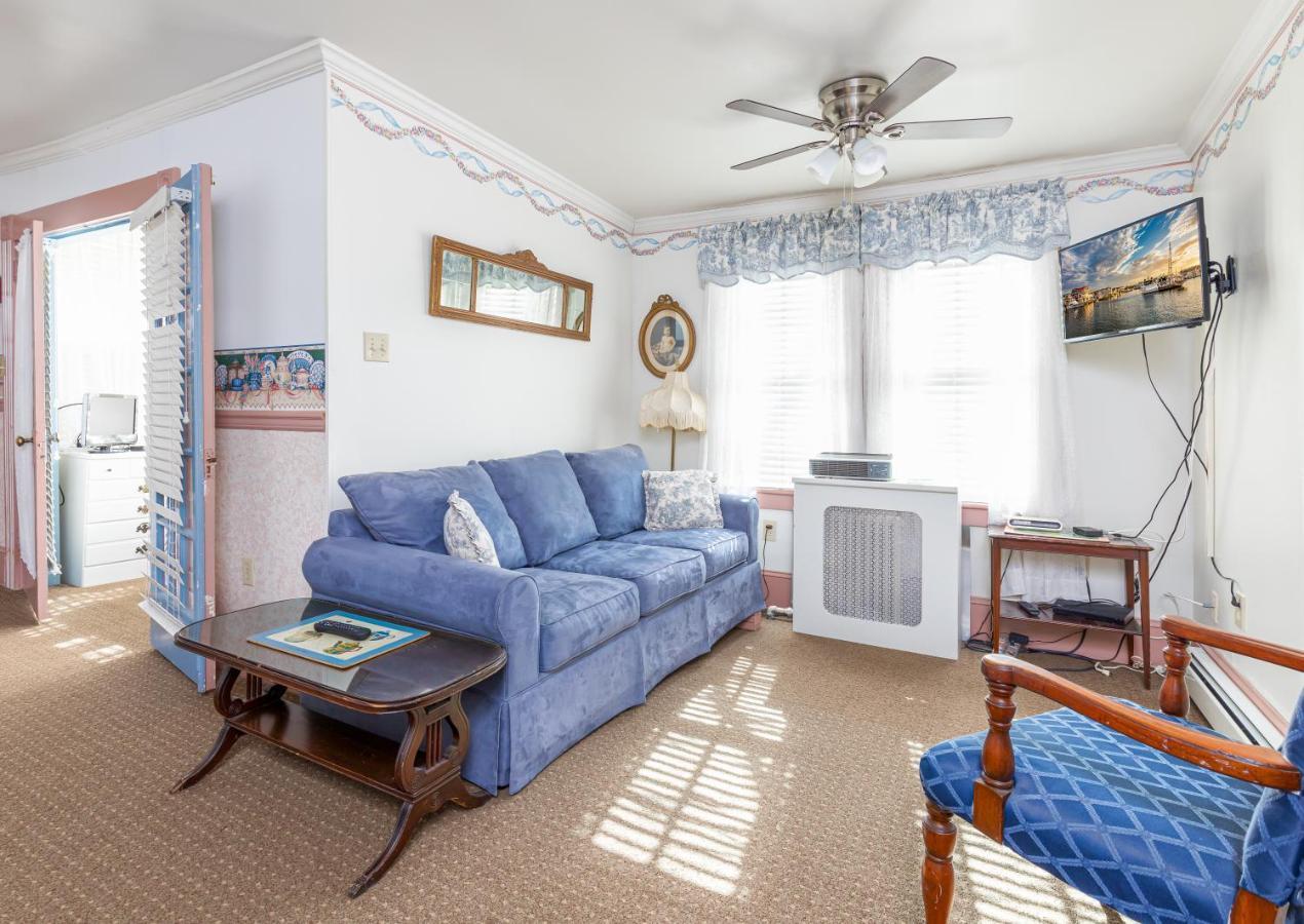 Antoinette'S Apartments & Suites Cape May Luaran gambar