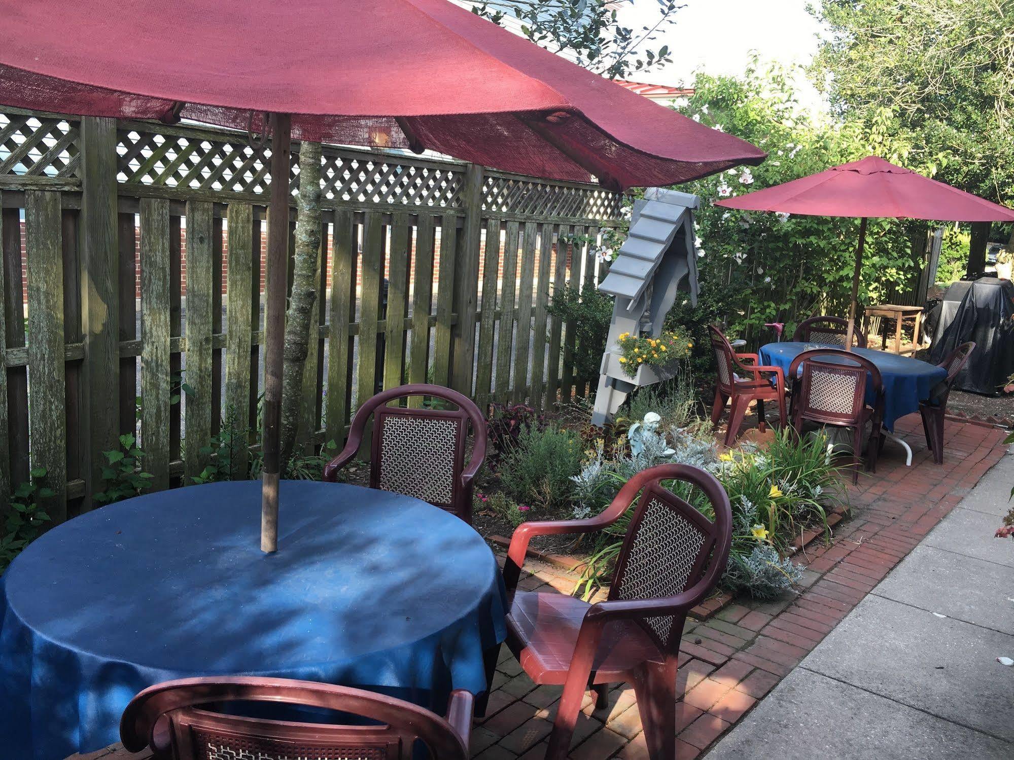 Antoinette'S Apartments & Suites Cape May Luaran gambar