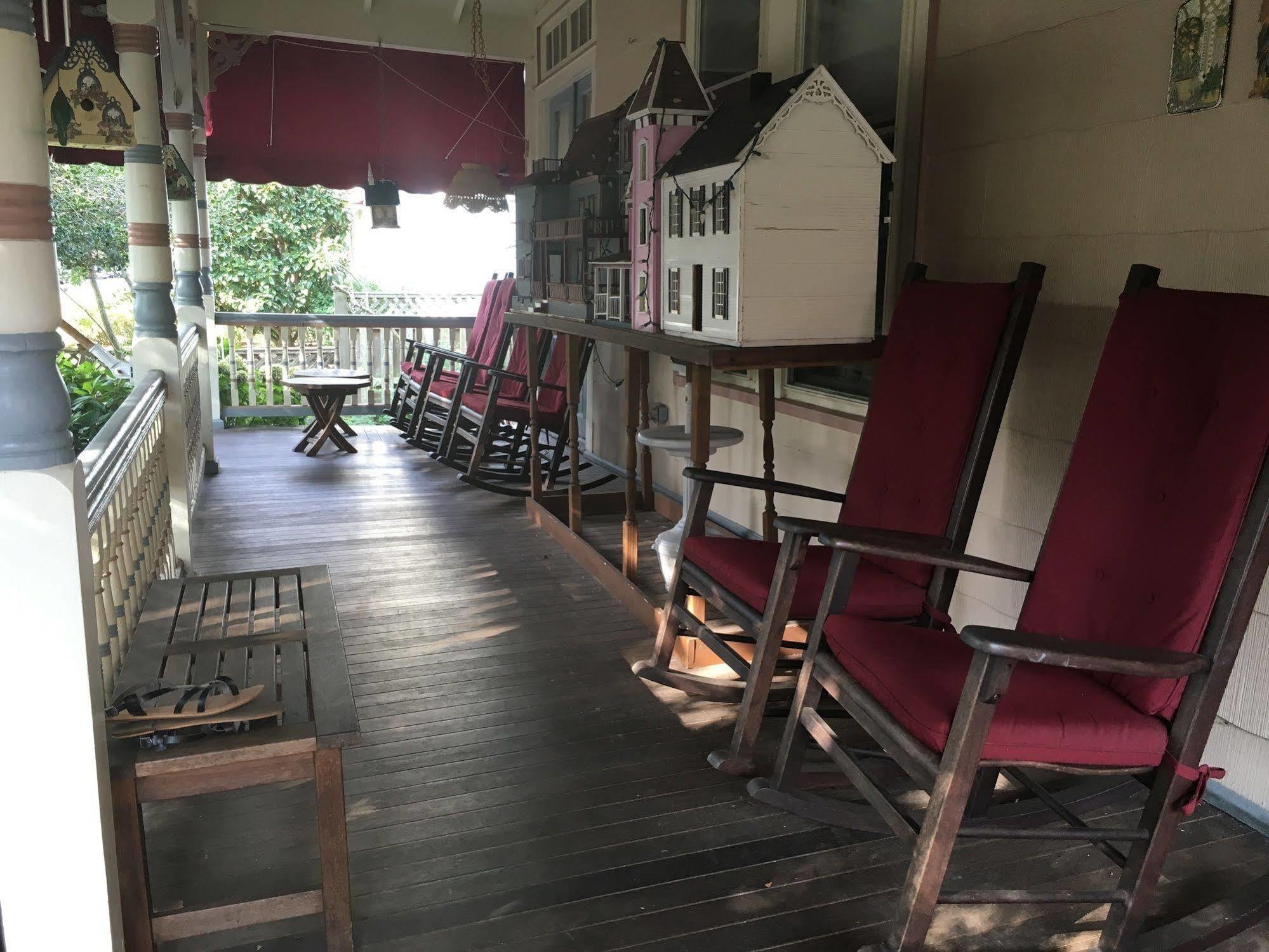 Antoinette'S Apartments & Suites Cape May Luaran gambar